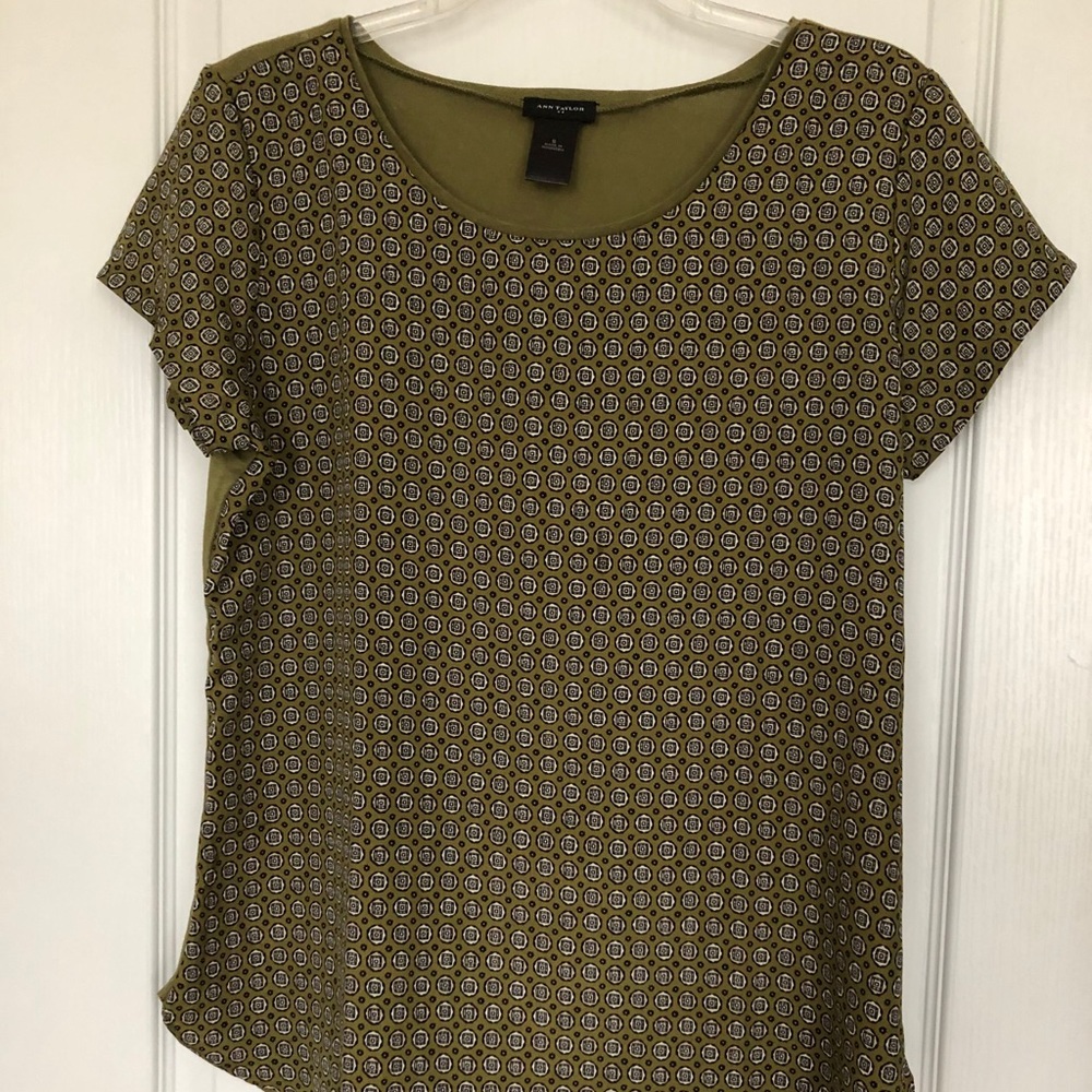 Short sleeve top